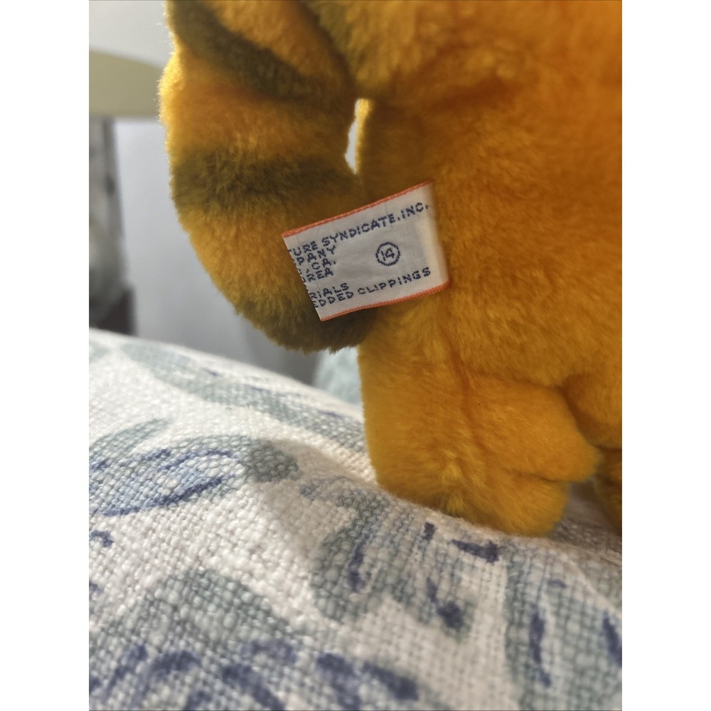 Vintage Dakin Garfield Sitting The Cat Plush Toy Stuffed Animal 1981 13in - Picture 10 of 16